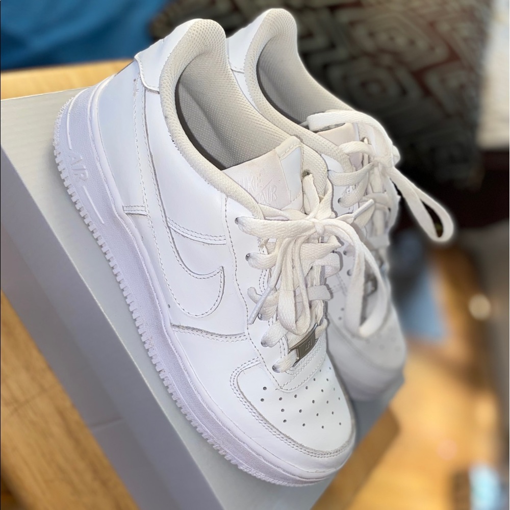 Nike Airforce 1s Size 6
